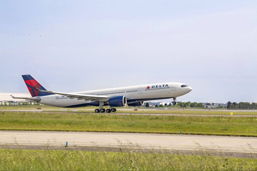 Delta orders 31 long-range Airbus jets with an eye on premium seats